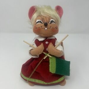 NWT Annalee 8" Knitting Mouse Red Corduroy Dress Knit Green Stocking 2011